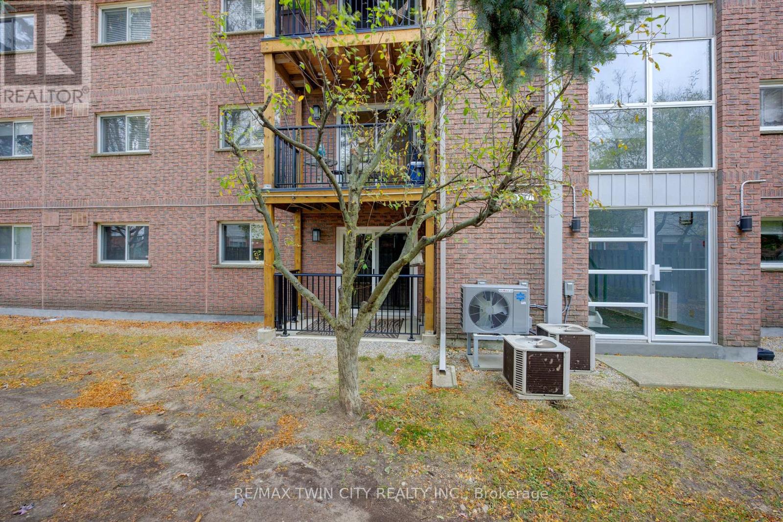 25 - 3085 Kingsway Drive, Kitchener, Ontario  N2C 2P1 - Photo 28 - X12099215