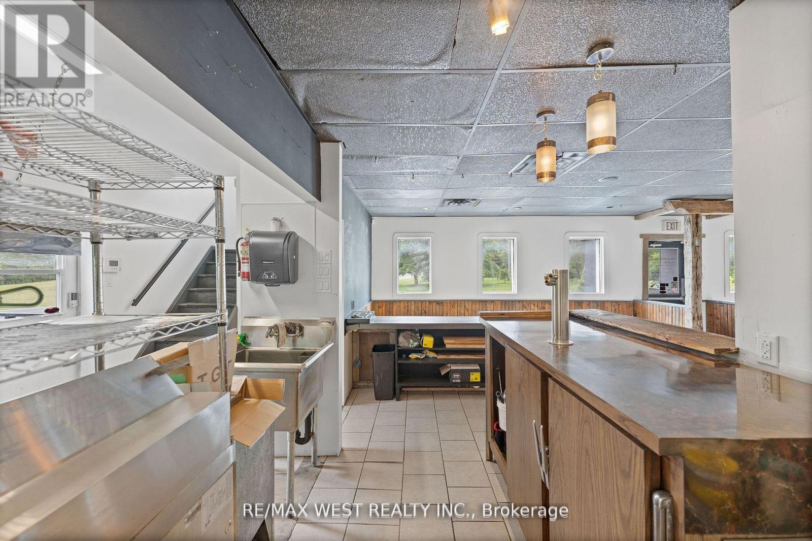 8642 Lander Road, Hamilton Township, Ontario  K0K 2E0 - Photo 8 - X12099256