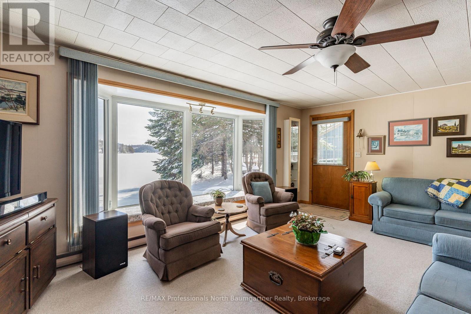 6258 Haliburton Lake Road, Dysart Et Al, Ontario  K0M 1S0 - Photo 19 - X12074153
