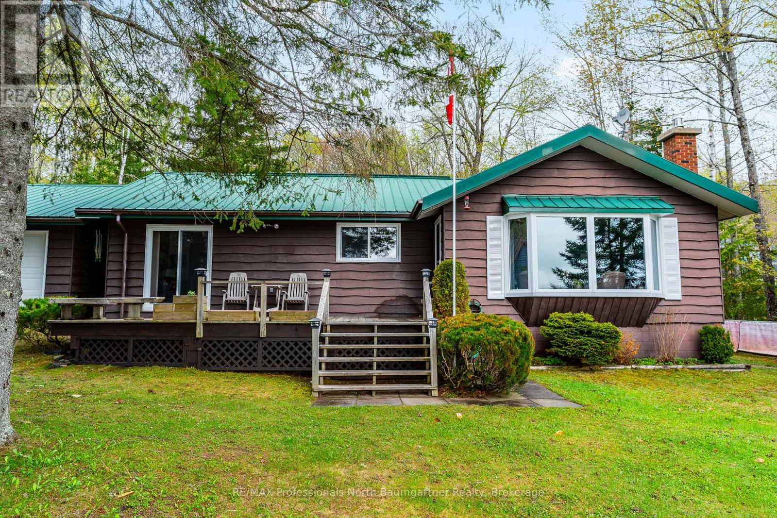 6258 Haliburton Lake Road, Dysart Et Al, Ontario  K0M 1S0 - Photo 43 - X12074153