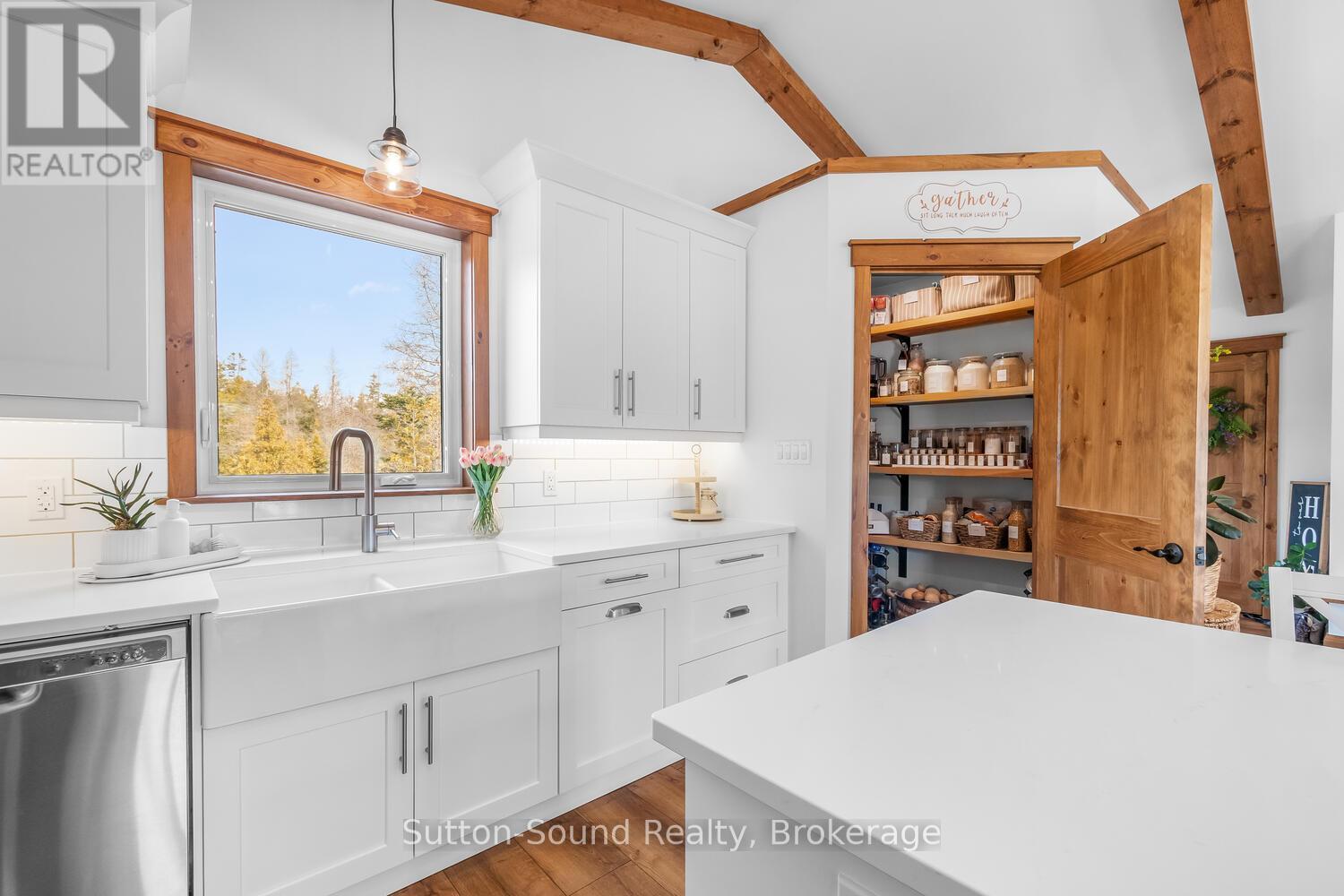 107 Whiskey Harbour Road, Northern Bruce Peninsula, Ontario  N0H 2T0 - Photo 13 - X12078732