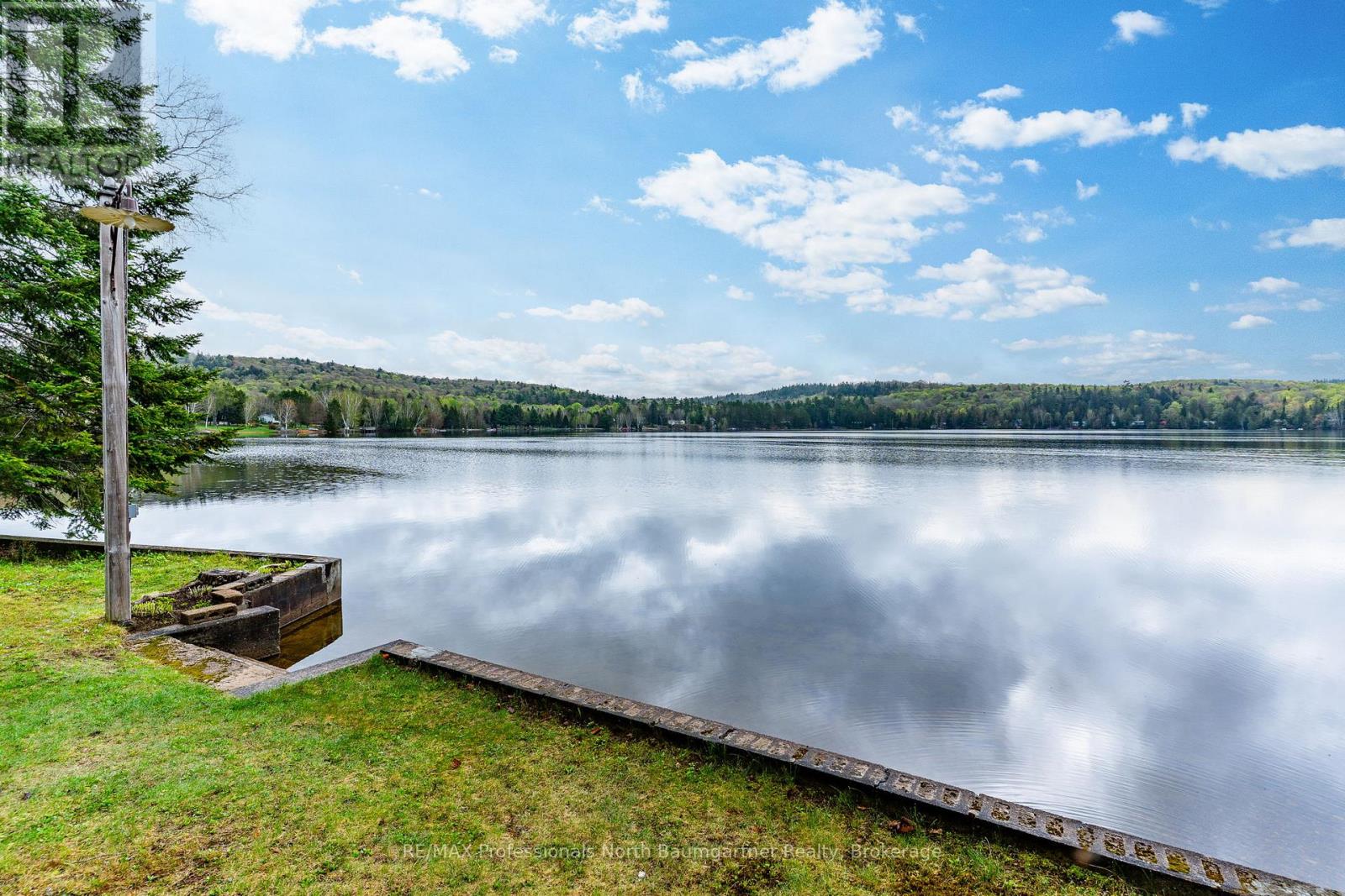6258 Haliburton Lake Road, Dysart Et Al, Ontario  K0M 1S0 - Photo 44 - X12074153