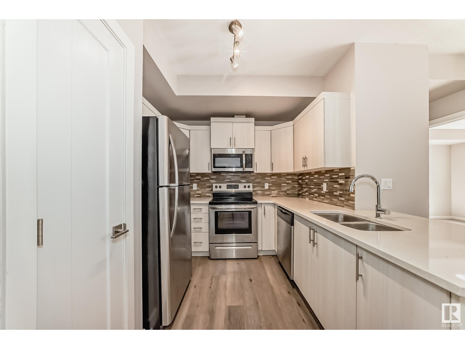 Property at #126 560 GRIESBACH PARADE PR NW image 5