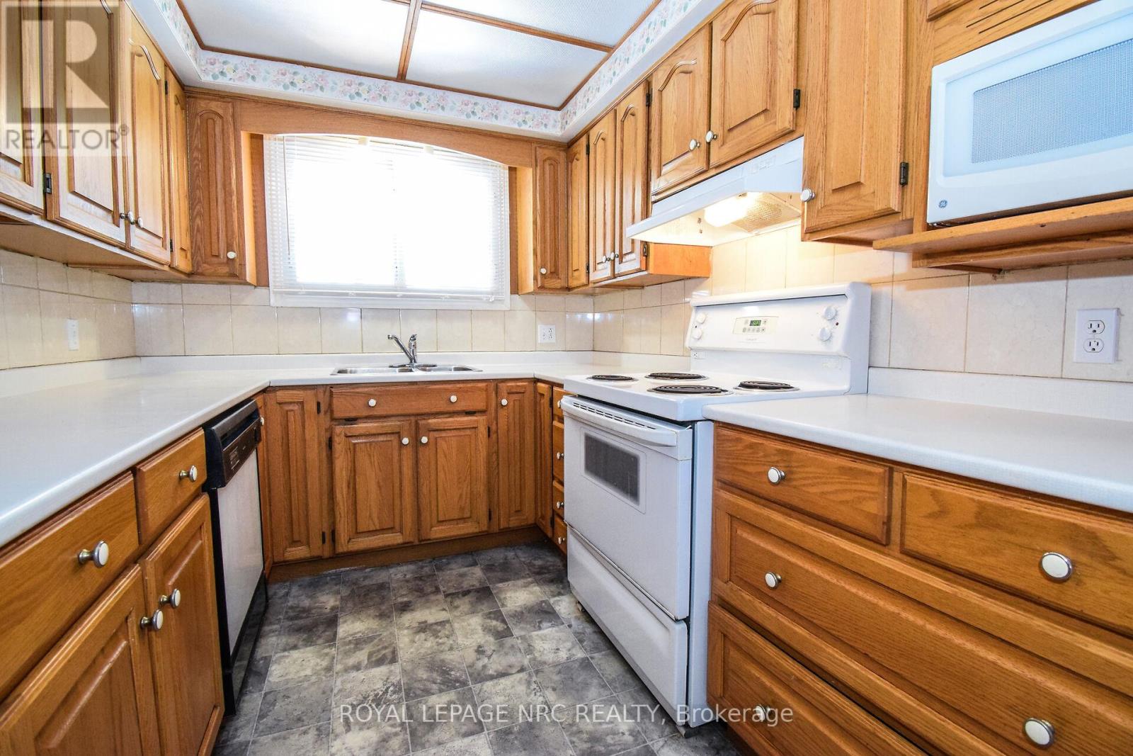 13 Westmount Crescent, Welland, Ontario  L3C 2S5 - Photo 8 - X11979672