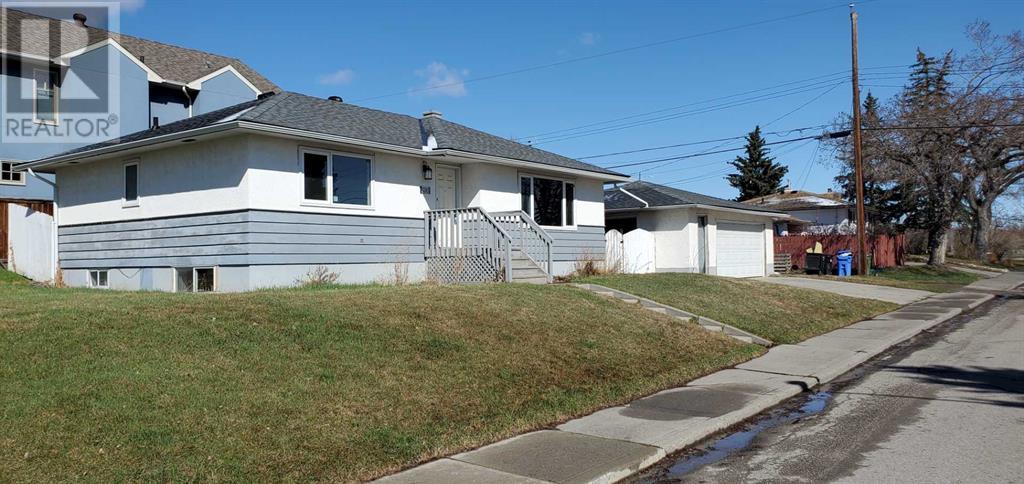 Property at 3203 9 Street NW image 1