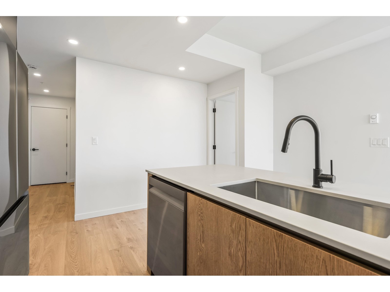 503 19577 65b Avenue, Surrey, British Columbia  V4N 6Y3 - Photo 11 - R2993551