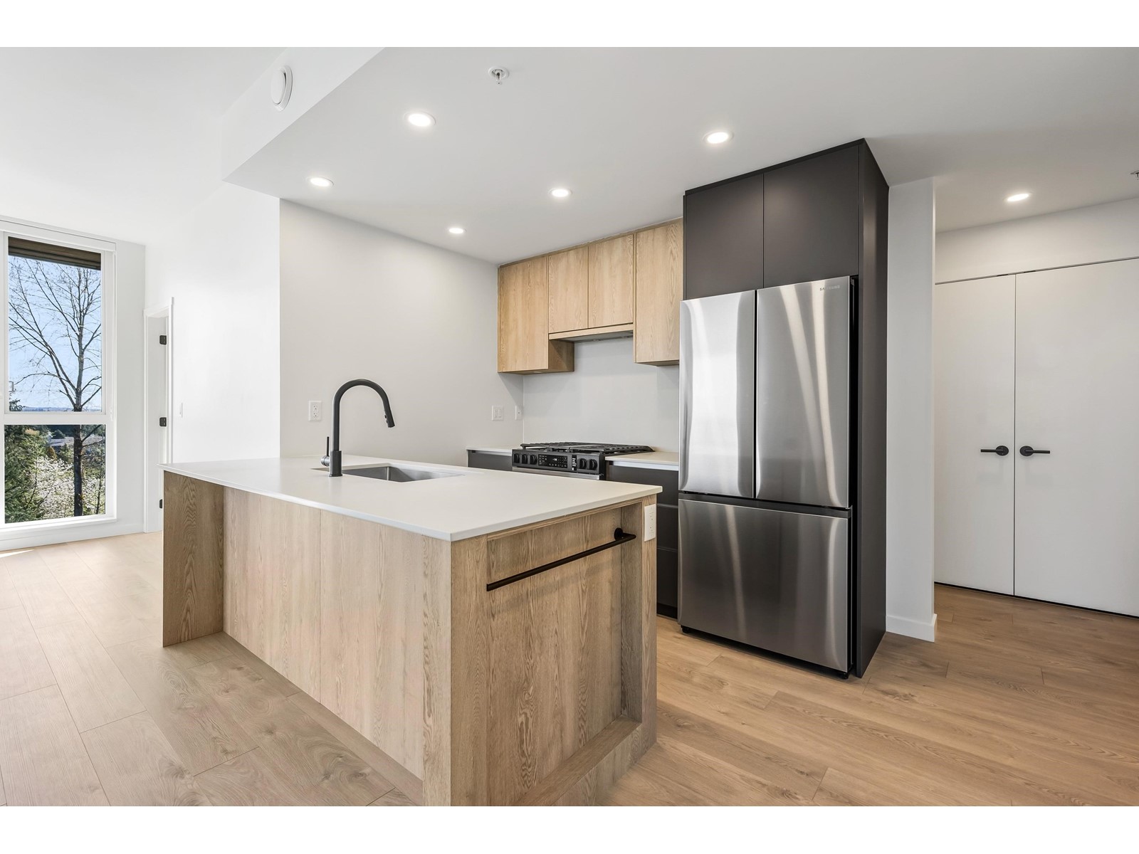 503 19577 65b Avenue, Surrey, British Columbia  V4N 6Y3 - Photo 9 - R2993551