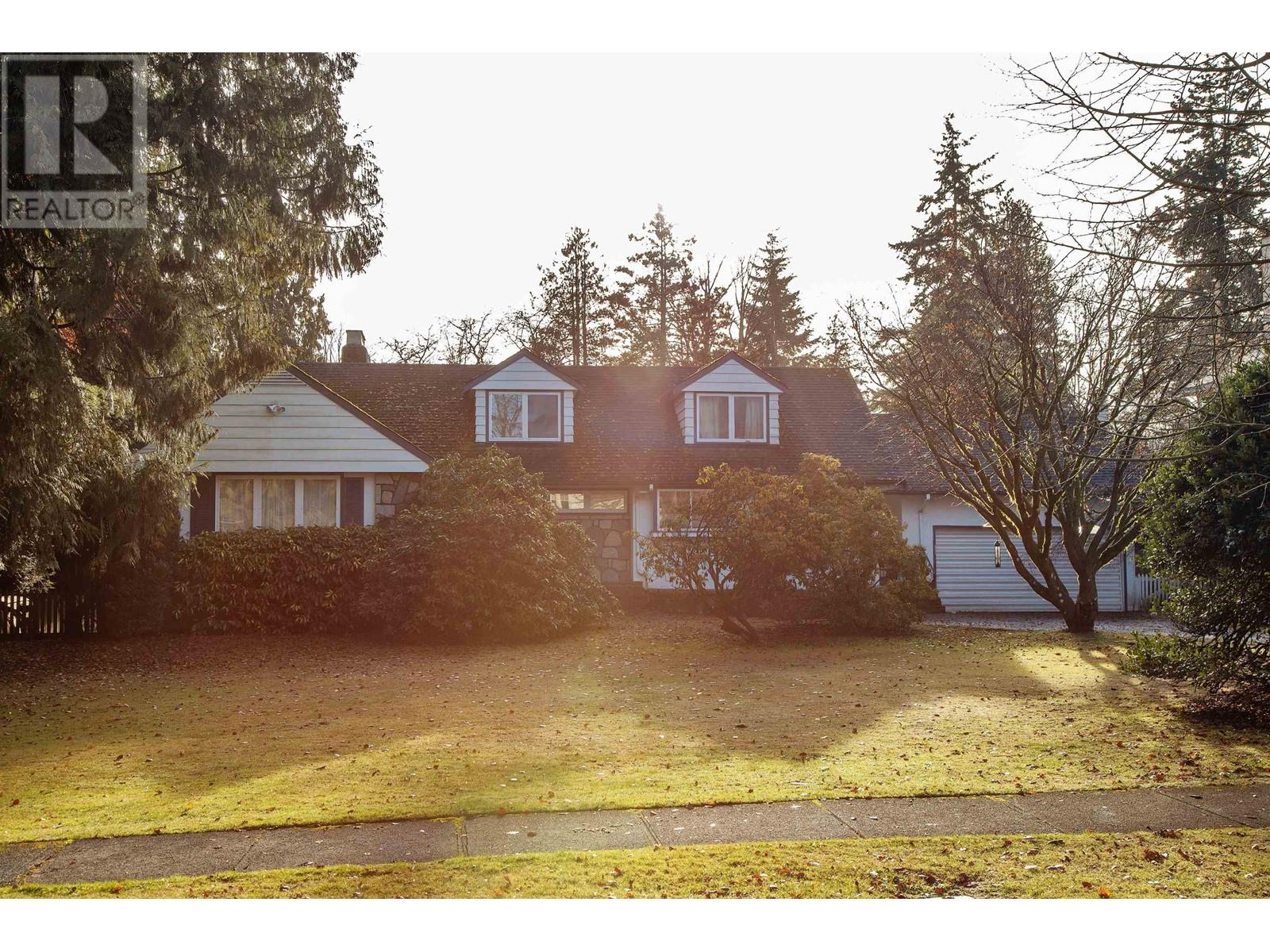 Property at 1350 LAURIER AVENUE image 3