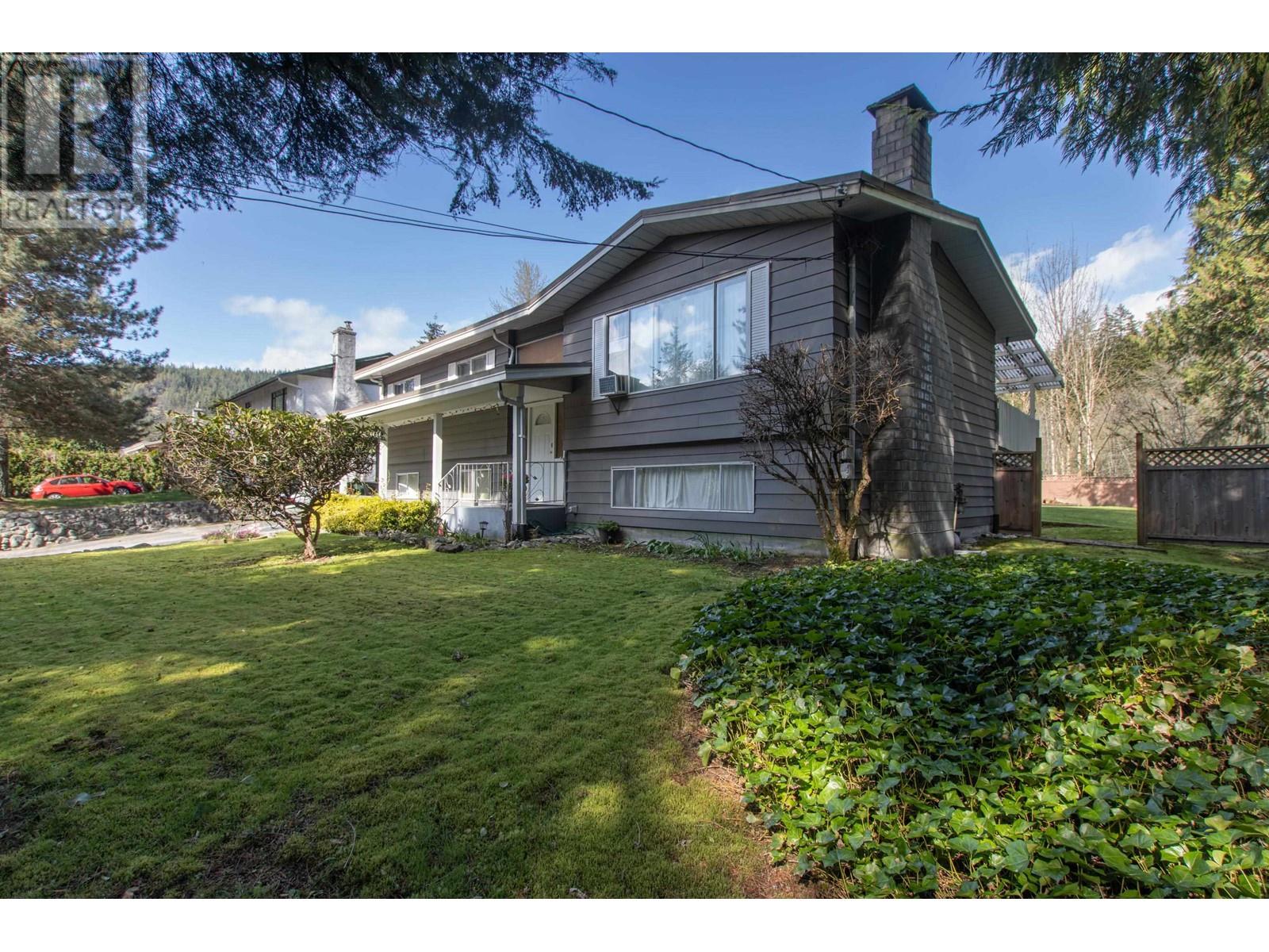 Property at 2041 SPRUCE DRIVE image 1