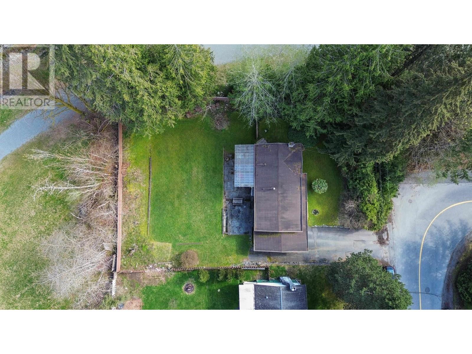 Property at 2041 SPRUCE DRIVE image 5