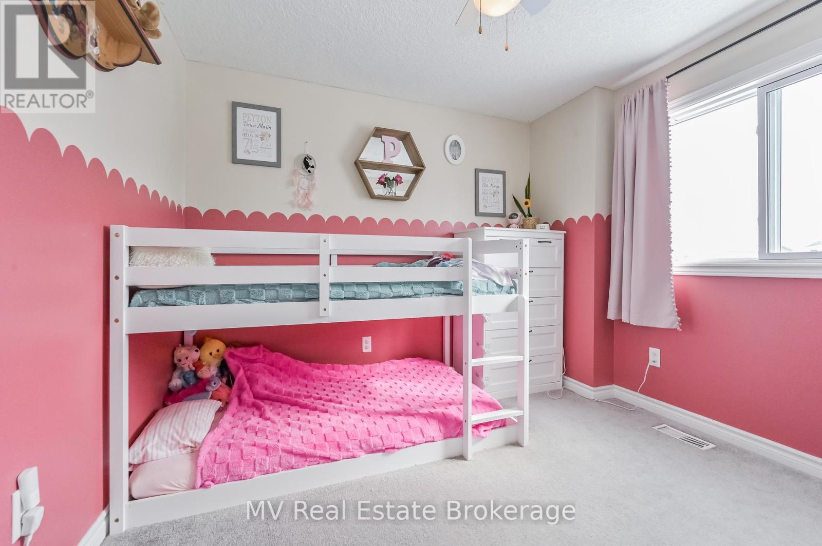 284 Millburn Boulevard, Centre Wellington, Ontario  N1M 3S3 - Photo 28 - X12099396