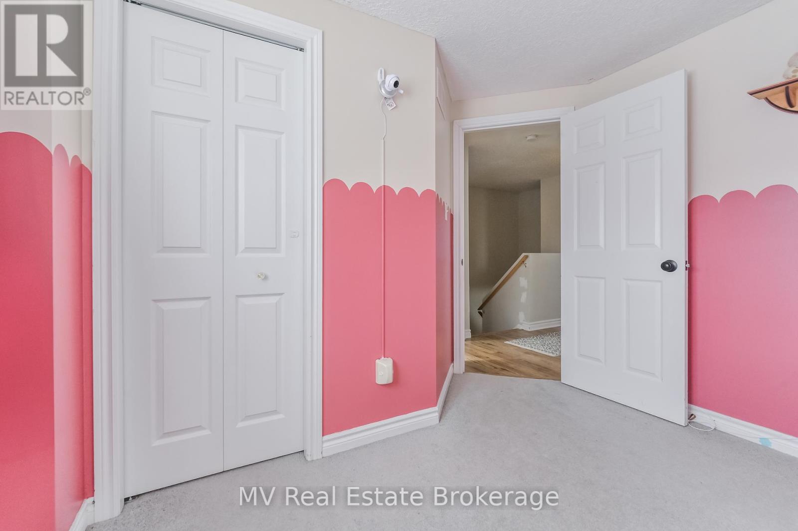 284 Millburn Boulevard, Centre Wellington, Ontario  N1M 3S3 - Photo 29 - X12099396
