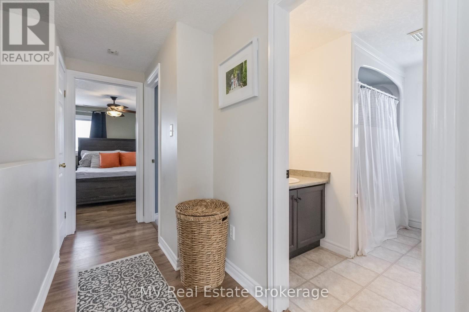 284 Millburn Boulevard, Centre Wellington, Ontario  N1M 3S3 - Photo 30 - X12099396