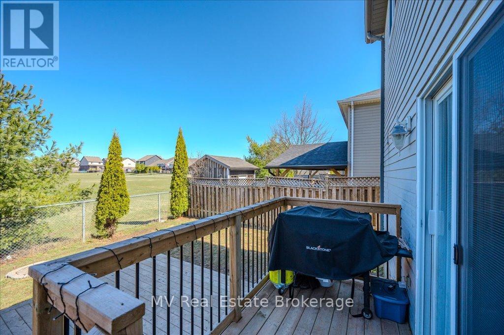284 Millburn Boulevard, Centre Wellington, Ontario  N1M 3S3 - Photo 4 - X12099396