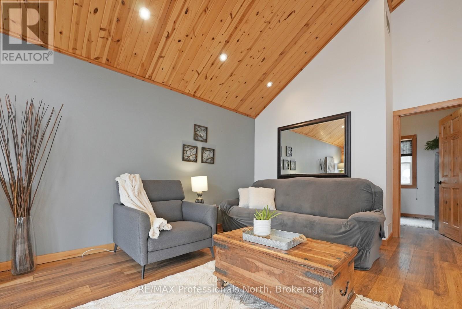 1055 Dark Lake Road, Highlands East, Ontario  K0L 3C0 - Photo 21 - X12099429
