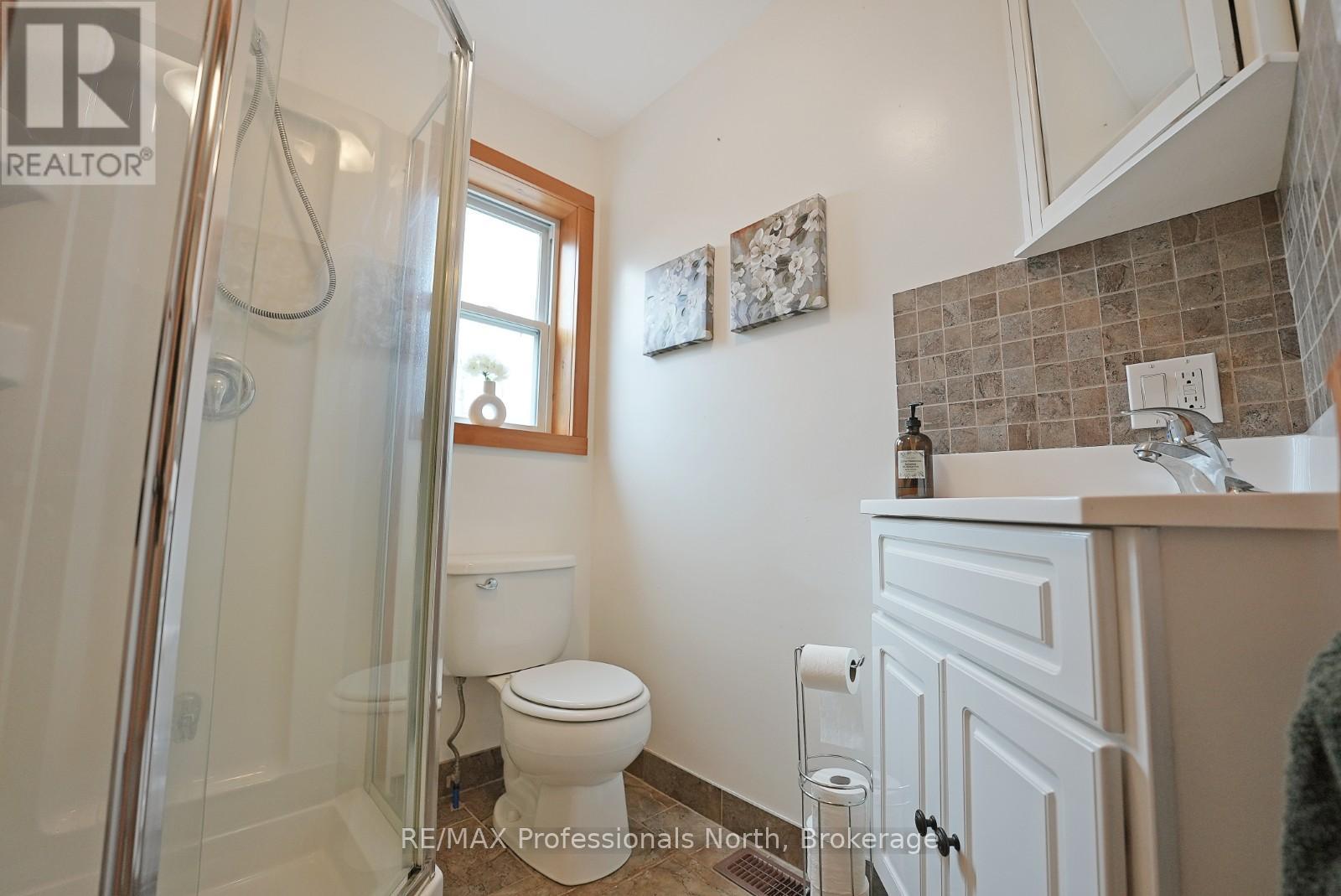 1055 Dark Lake Road, Highlands East, Ontario  K0L 3C0 - Photo 27 - X12099429