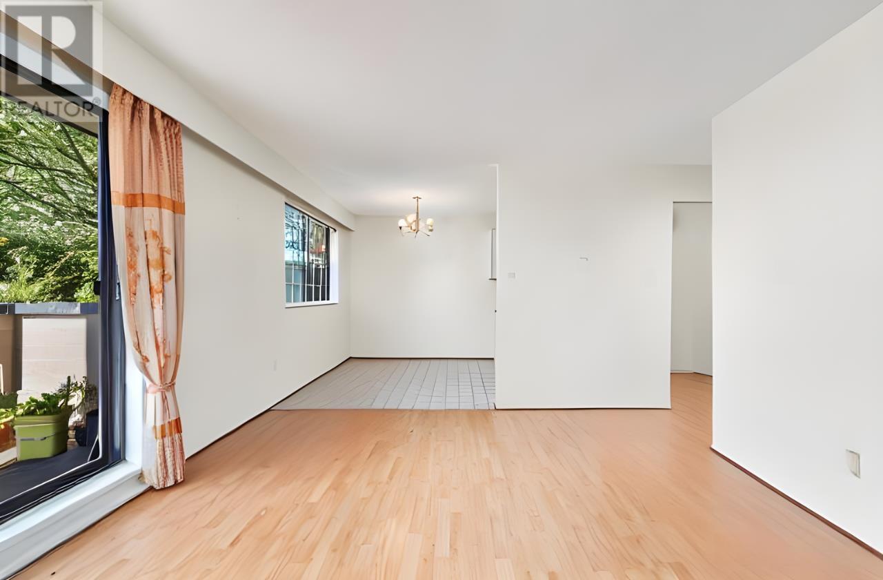 Listing Picture 4 of 13 : 112 2222 CAMBRIDGE STREET, Vancouver / 溫哥華 - 魯藝地產 Yvonne Lu Group - MLS Medallion Club Member