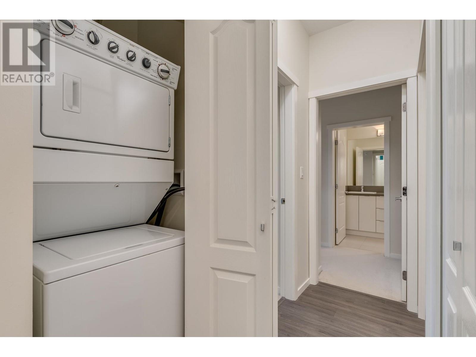 413 3107 Windsor Gate, Coquitlam, British Columbia  V3B 0L1 - Photo 15 - R2993277