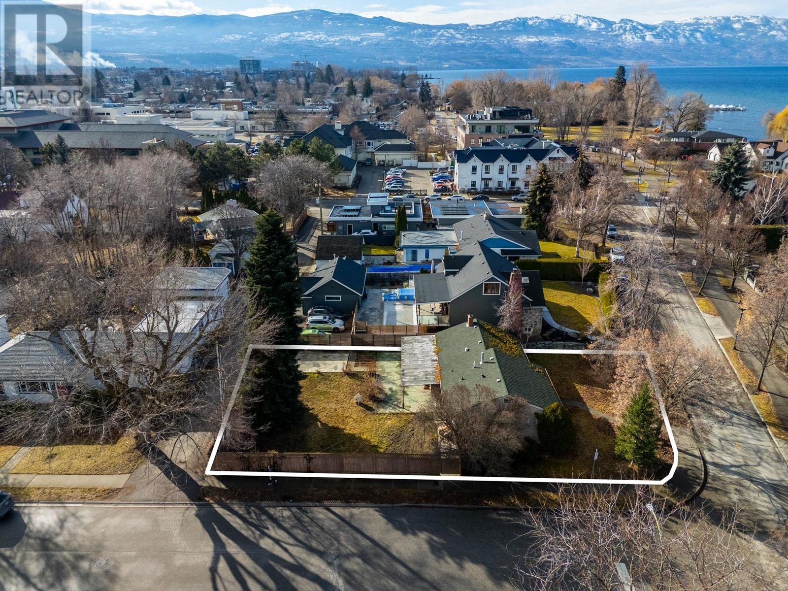 Property at 2165 Abbott Street image 3