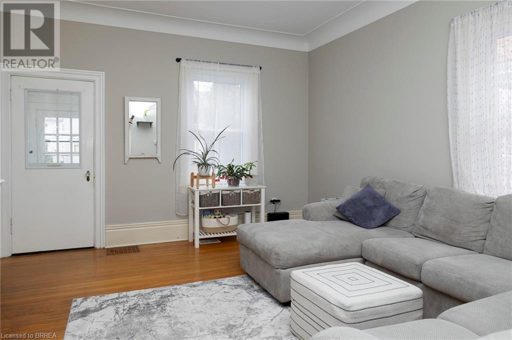 205 Chatham Street, Brantford, Ontario  N3S 4G9 - Photo 9 - 40715892