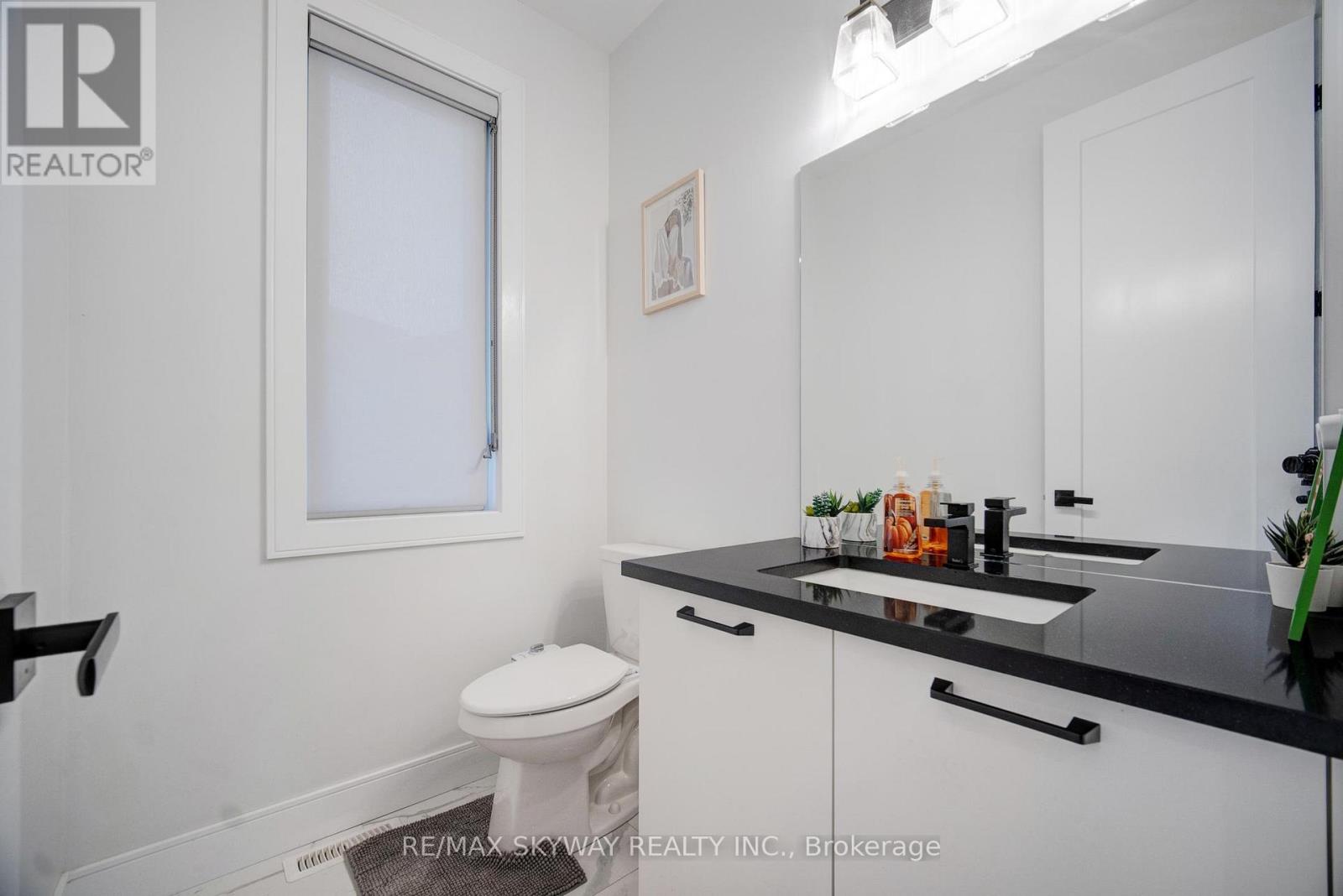 3314 David Milne Way W, London South (South W), Ontario  N6L 1K3 - Photo 10 - X12099417