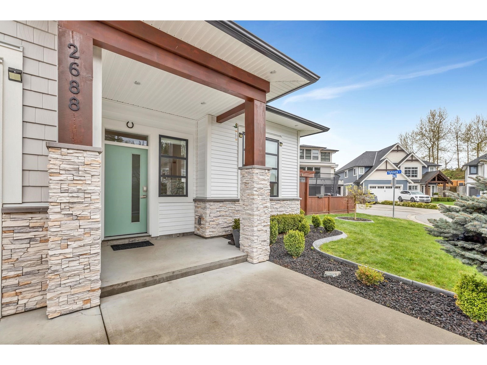 Property at 2688 BRISTOL DRIVE image 2