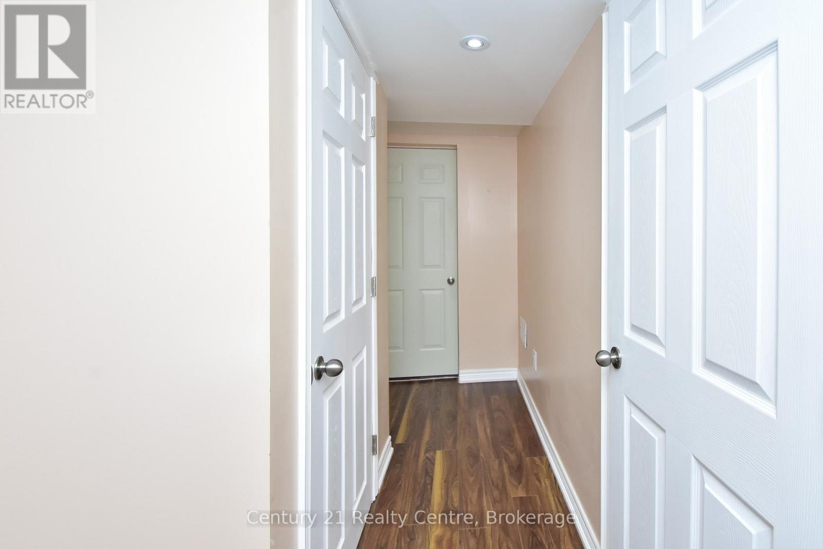 133 Eaglewood Drive, Hamilton, Ontario  L8W 0B2 - Photo 48 - X12096003