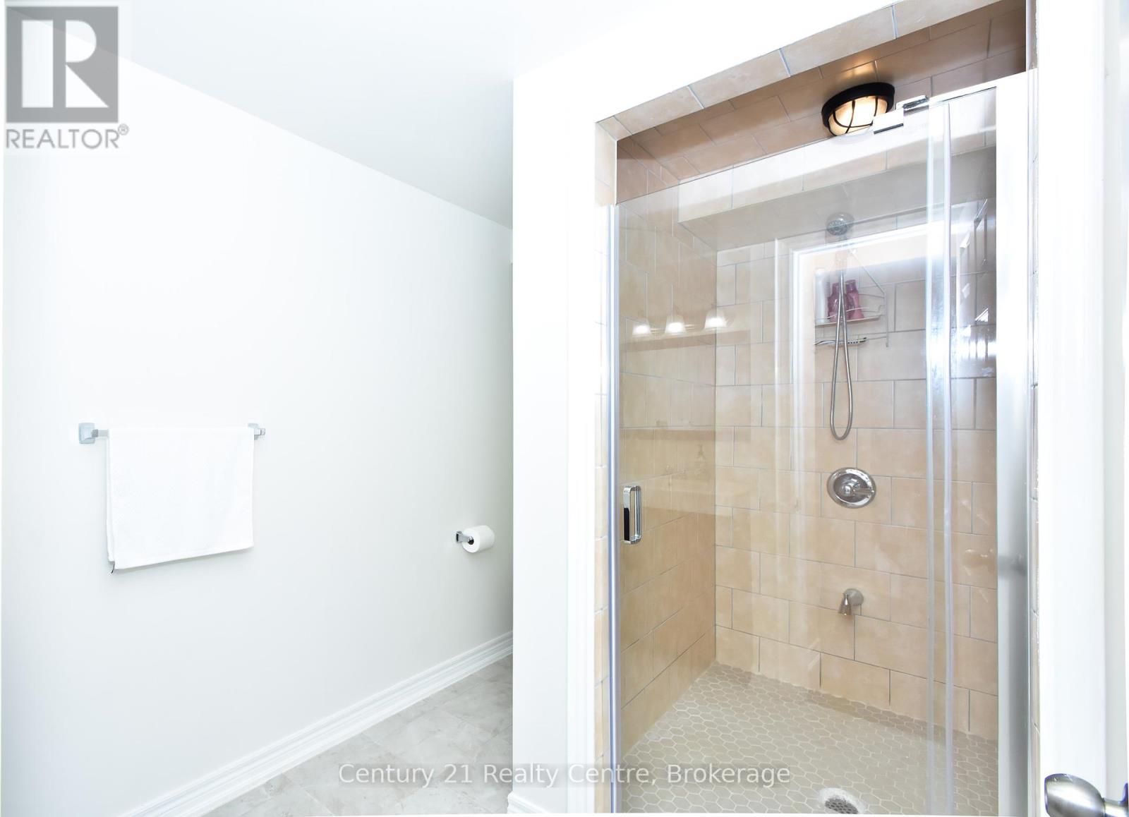 133 Eaglewood Drive, Hamilton, Ontario  L8W 0B2 - Photo 42 - X12096003