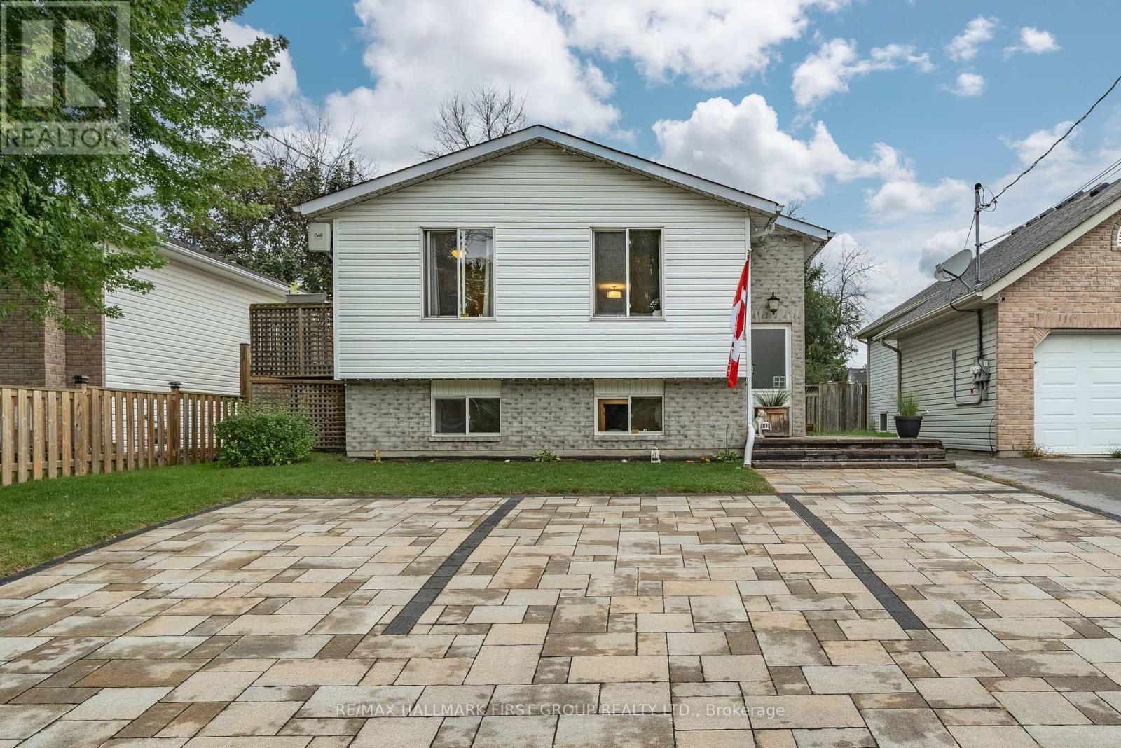 Property at 9 WHITLEY LANE image 1