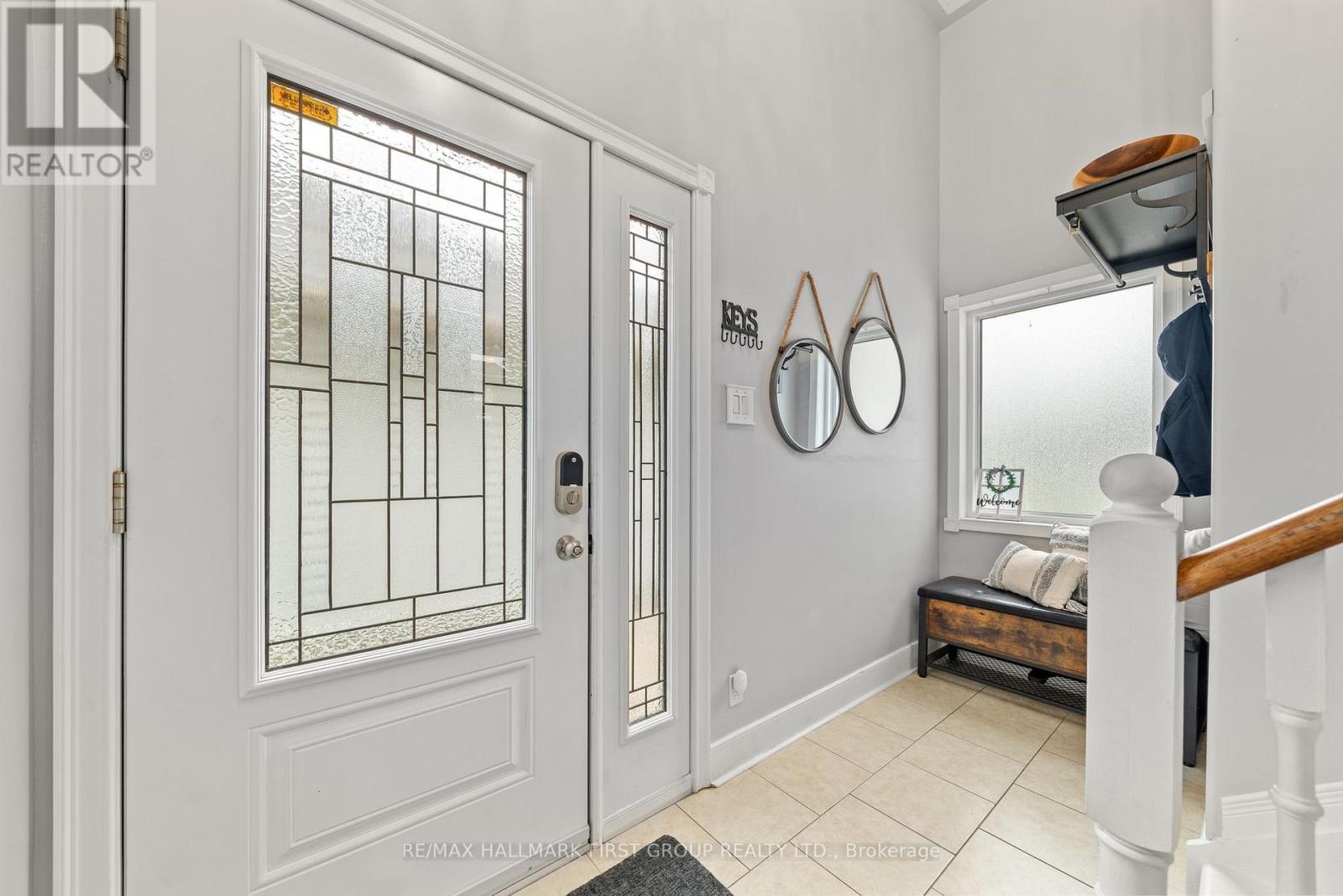 Property at 9 WHITLEY LANE image 2