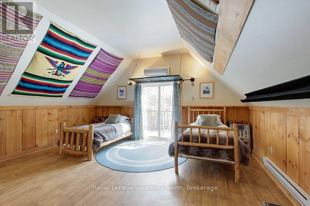 9265 County 9 Road, Clearview, Ontario  L0M 1G0 - Photo 35 - S12076751