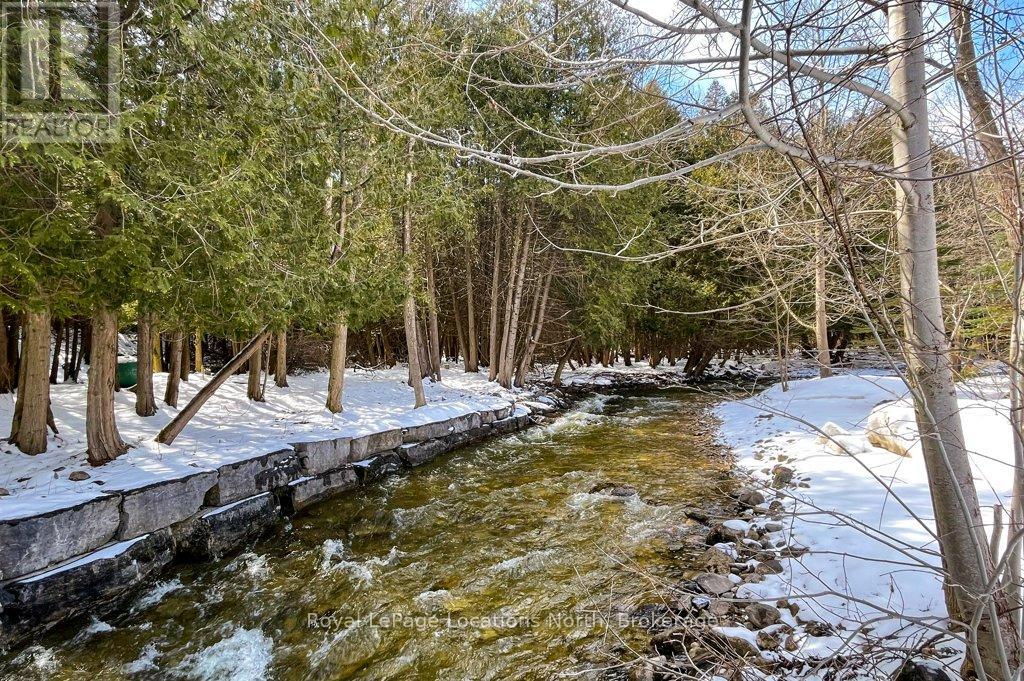 9265 County 9 Road, Clearview, Ontario  L0M 1G0 - Photo 43 - S12076751