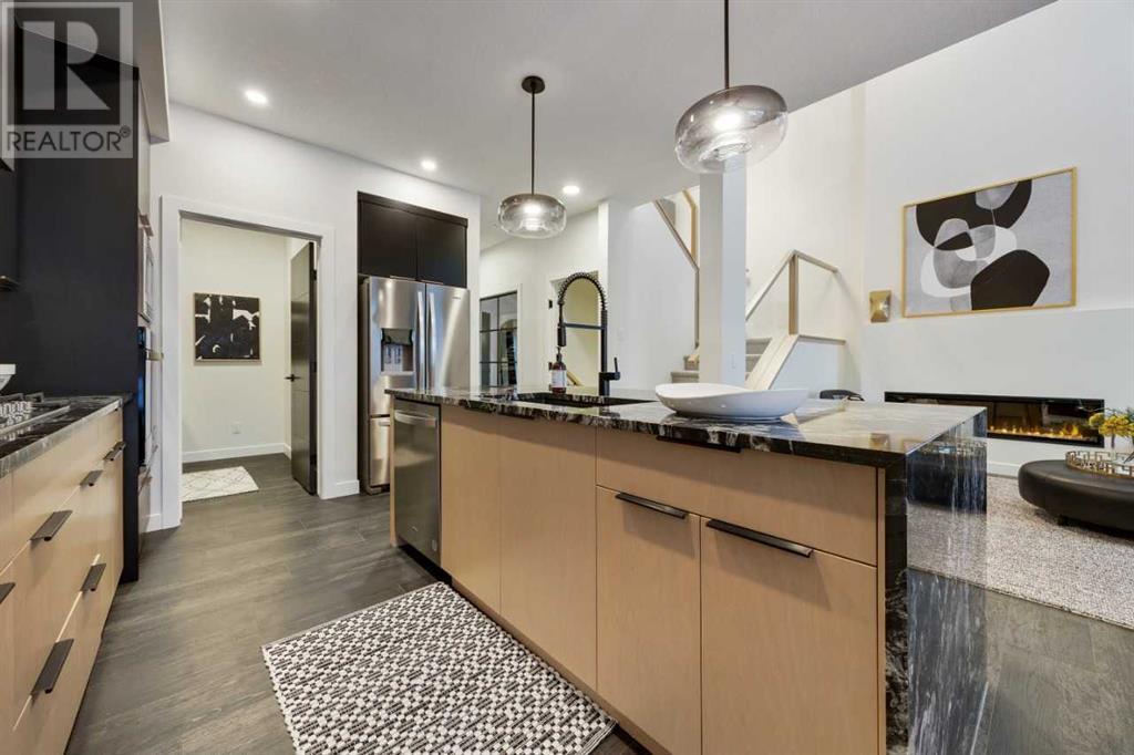 Property at 54 Versant Rise SW image 4