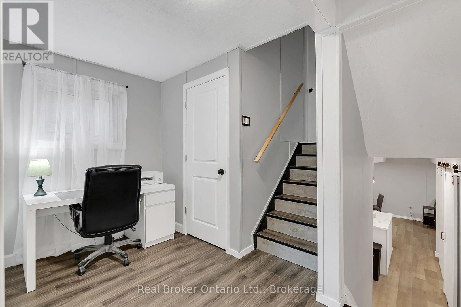 247 Heritage Drive, Kitchener, Ontario  N2B 3A9 - Photo 19 - X12099471