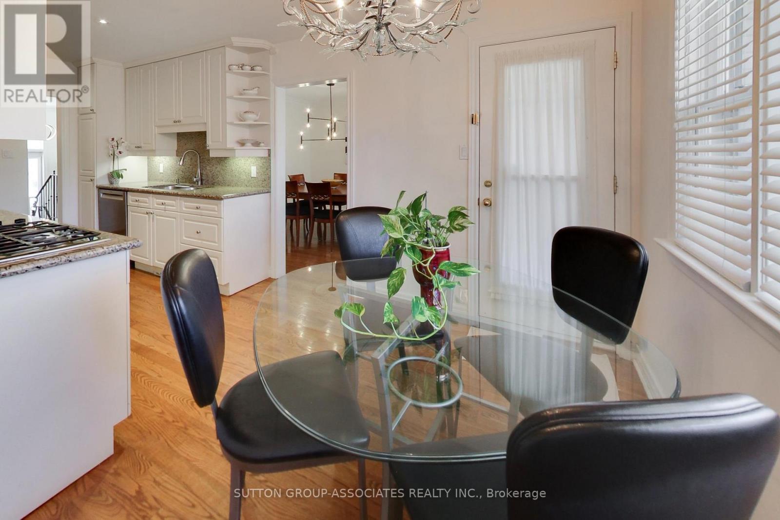 51 Ravenscroft Circle, Toronto, Ontario  M2K 1X1 - Photo 10 - C12099503
