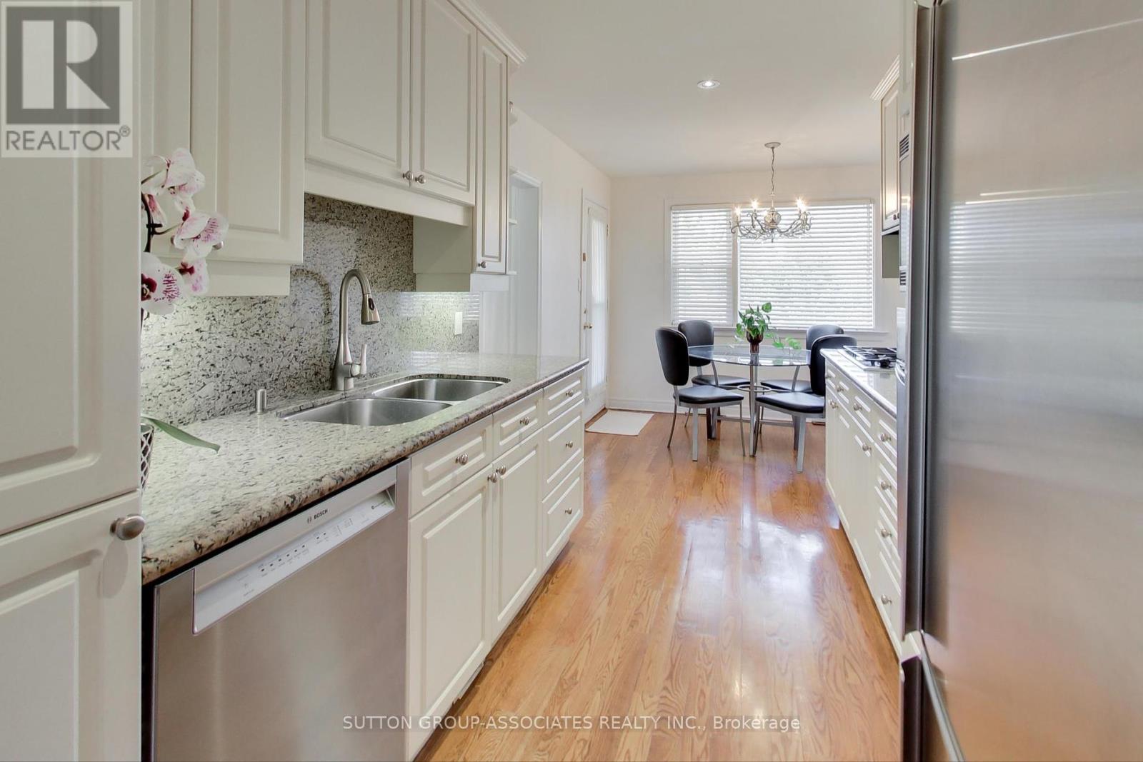 51 Ravenscroft Circle, Toronto, Ontario  M2K 1X1 - Photo 11 - C12099503