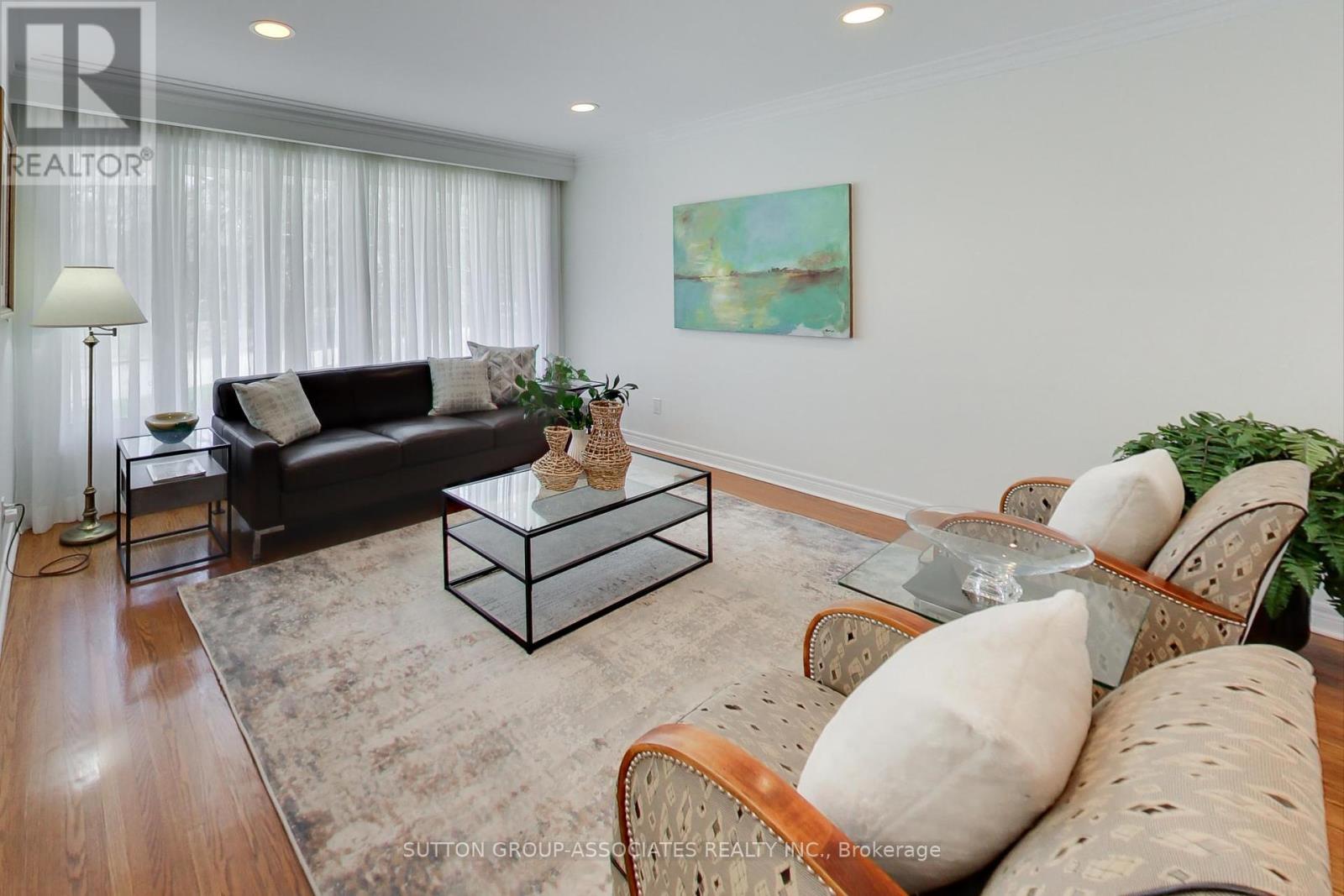 51 Ravenscroft Circle, Toronto, Ontario  M2K 1X1 - Photo 6 - C12099503