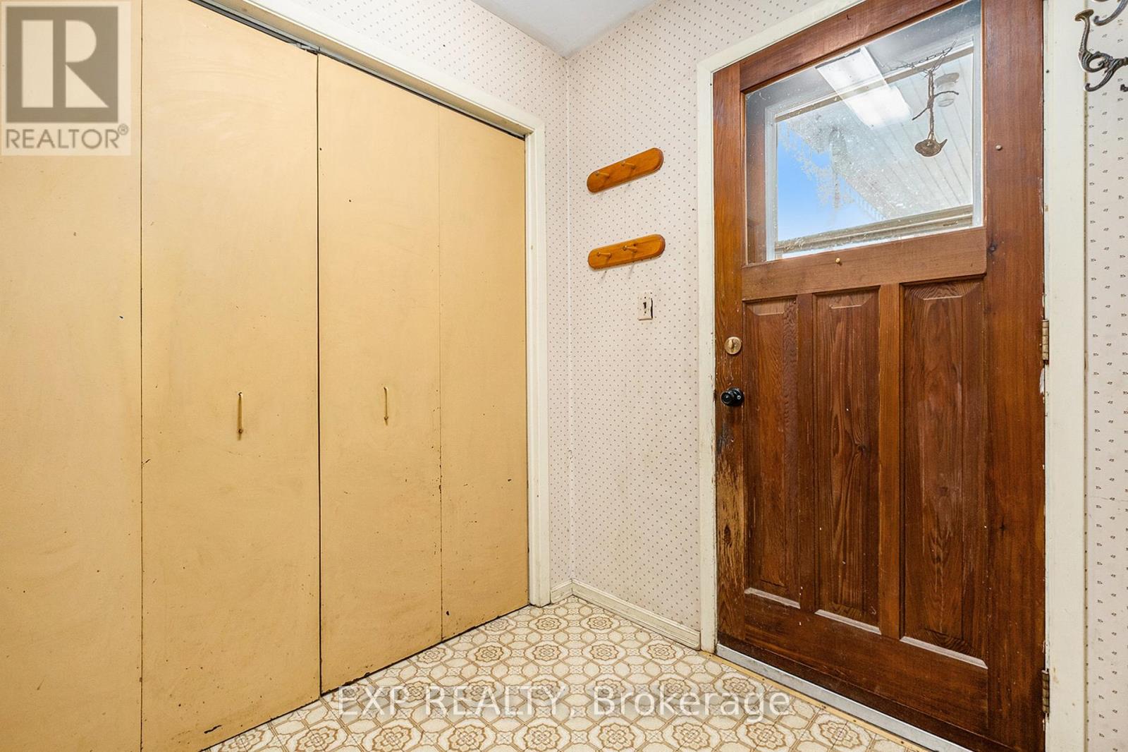 18873 Kenyon Concession 5 Road, North Glengarry, Ontario  K0C 1A0 - Photo 4 - X12099550