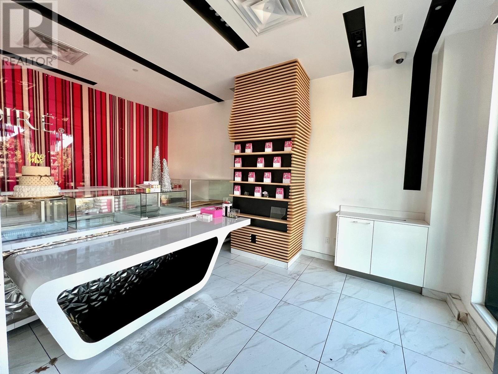 236 W Broadway Street, Vancouver, British Columbia  V5Y 0L2 - Photo 3 - C8068319