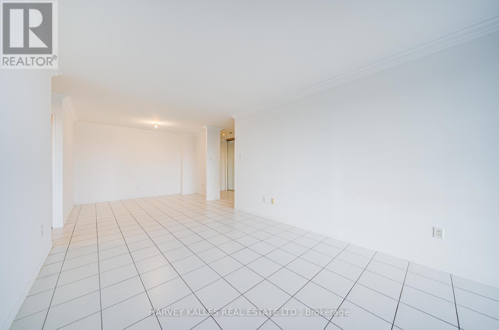 1204 - 11 Townsgate Drive, Vaughan (Crestwood-Springfarm-Yorkhill), Ontario  L4J 8G4 - Photo 13 - N12099483