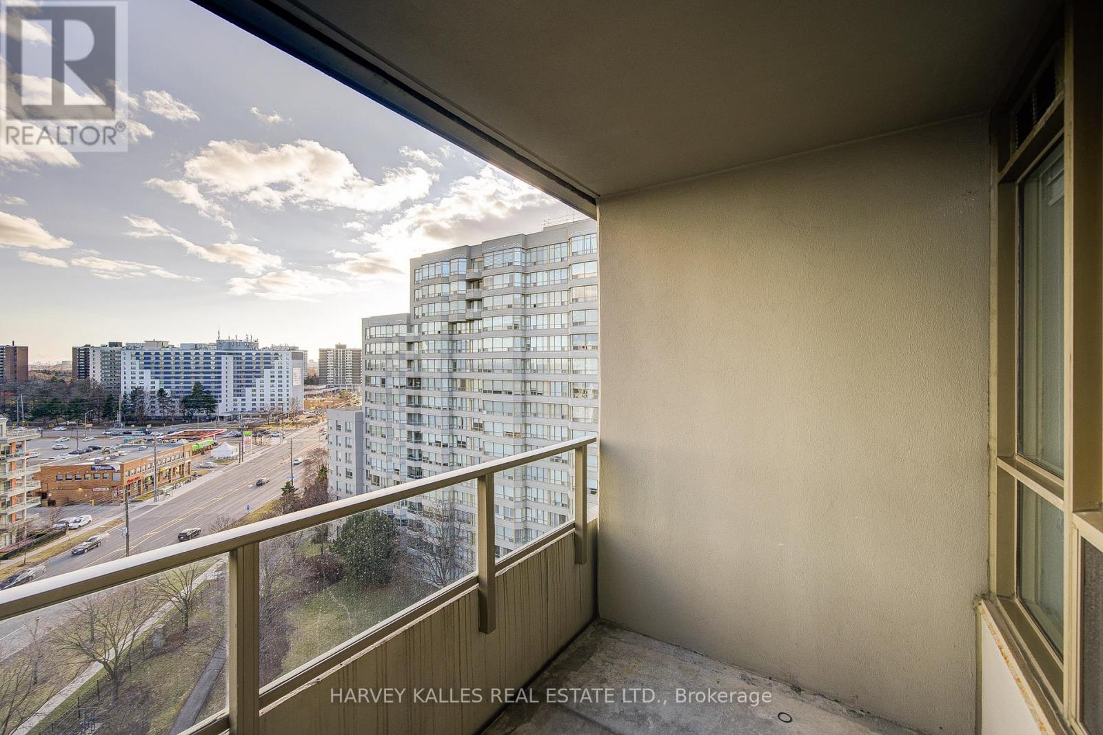 1204 - 11 Townsgate Drive, Vaughan (Crestwood-Springfarm-Yorkhill), Ontario  L4J 8G4 - Photo 39 - N12099483