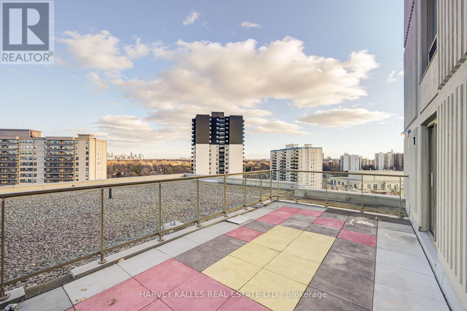 1204 - 11 Townsgate Drive, Vaughan (Crestwood-Springfarm-Yorkhill), Ontario  L4J 8G4 - Photo 46 - N12099483