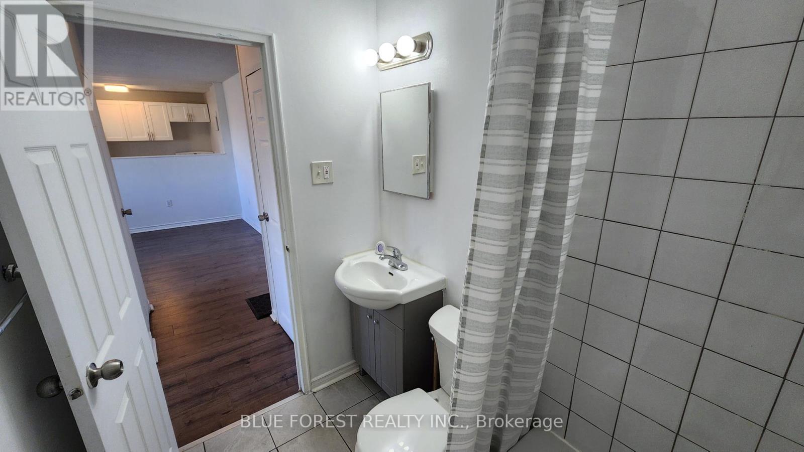 Photo 11 of 29 for 303 - 1174 Hamilton Road