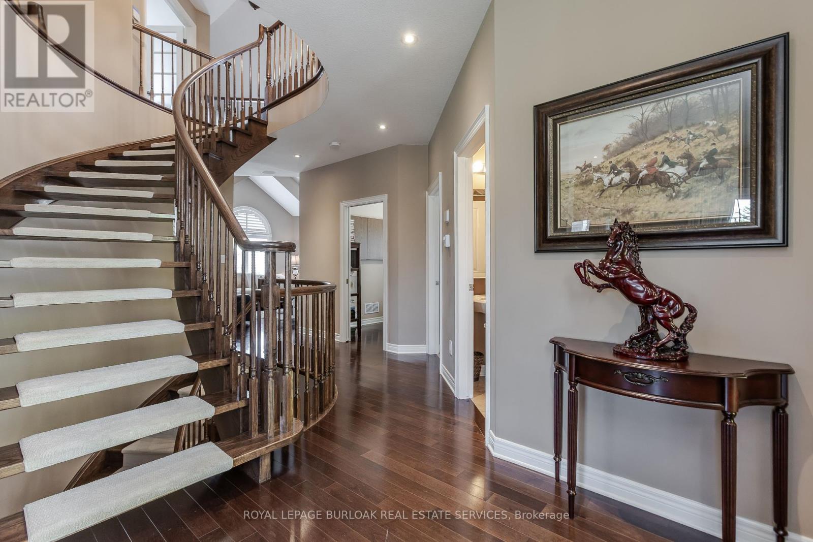 264 Dorchester Drive, Grimsby, Ontario  L3M 1P6 - Photo 6 - X12099511