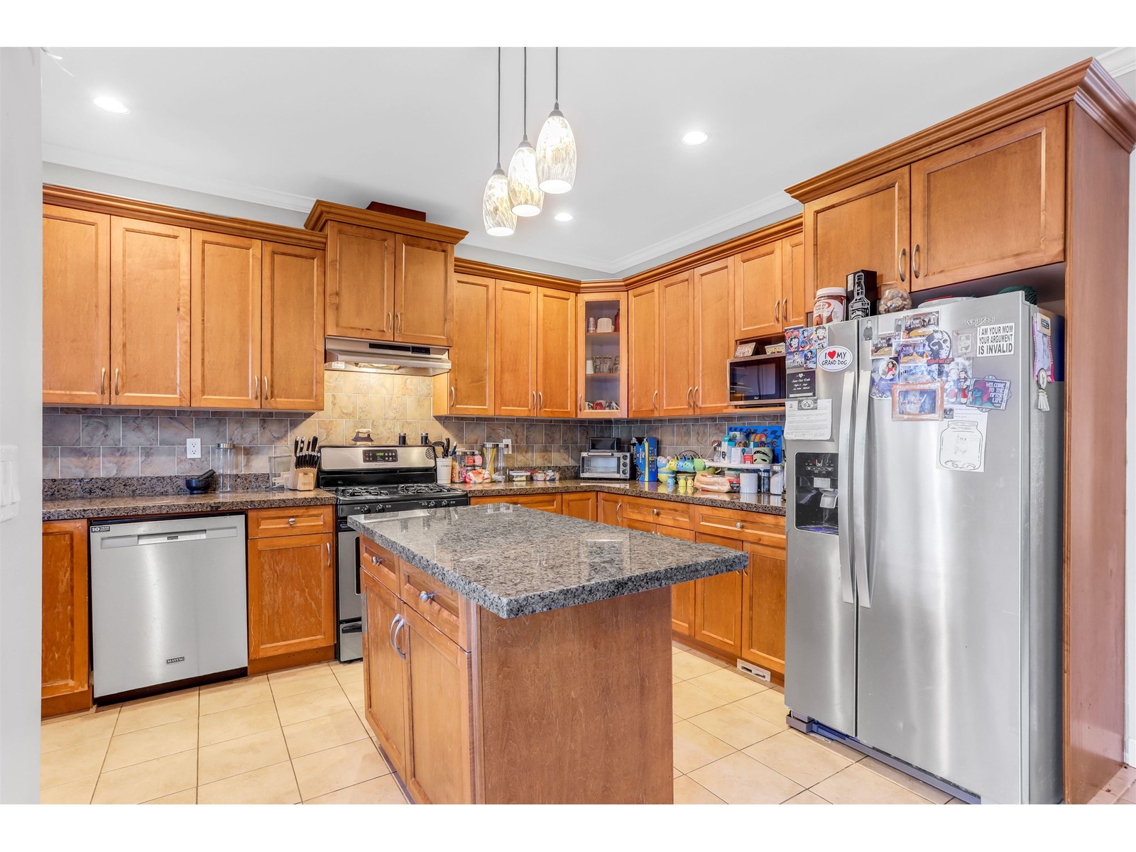 Property at 18 19219 67 AVENUE image 2