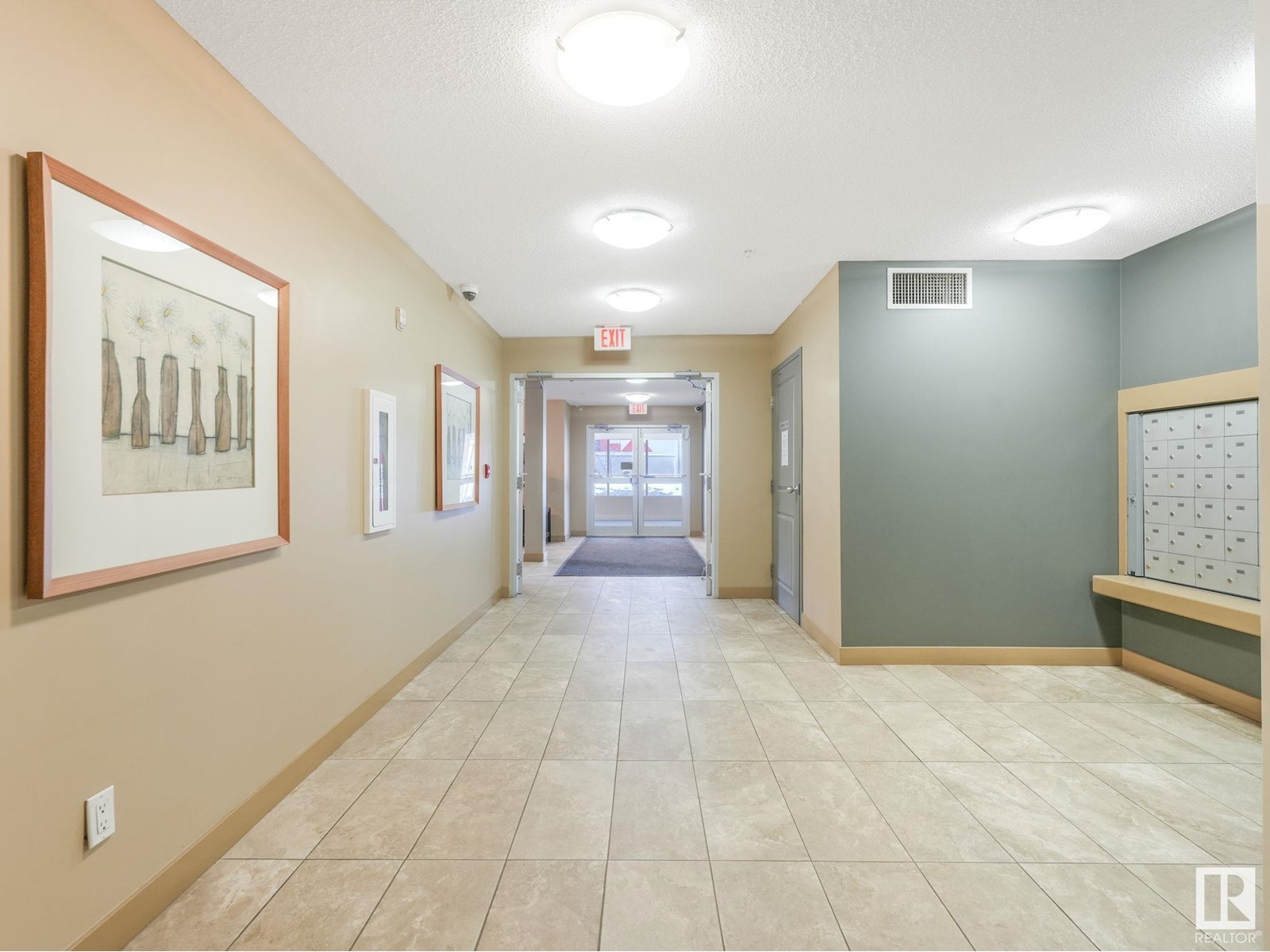Property at #304 17003 67 AV NW image 2