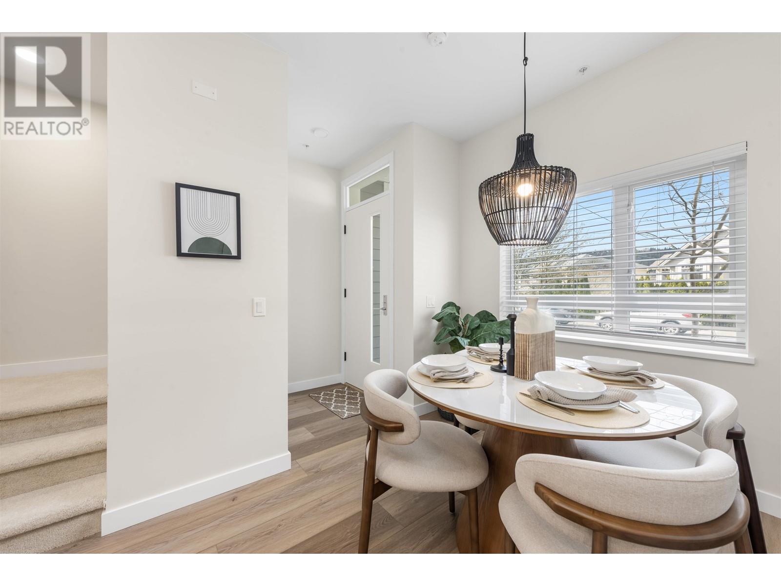 2 728 Lea Avenue, Coquitlam, British Columbia  V3J 4H5 - Photo 4 - R2993610