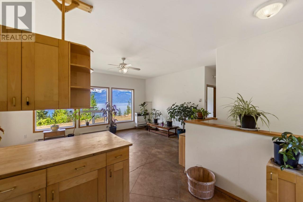 & 14506 Highway 3a Unit# 14504, Gray Creek, British Columbia  V0B 1S0 - Photo 45 - 10326954