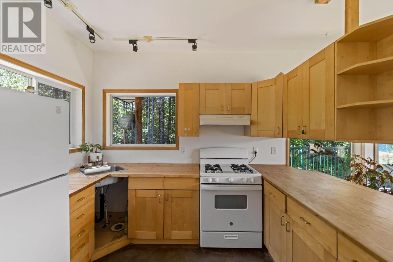 & 14506 Highway 3a Unit# 14504, Gray Creek, British Columbia  V0B 1S0 - Photo 48 - 10326954