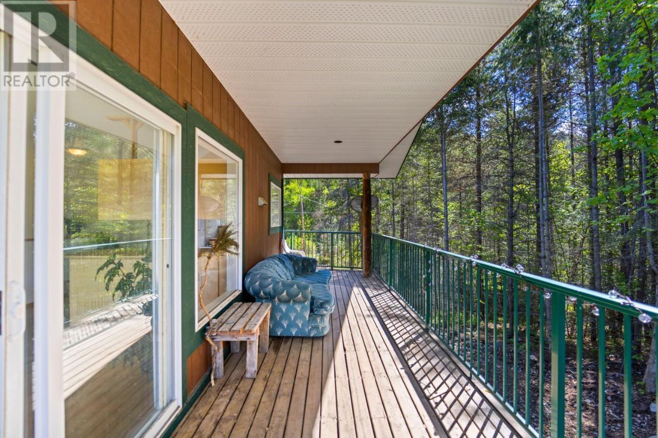 & 14506 Highway 3a Unit# 14504, Gray Creek, British Columbia  V0B 1S0 - Photo 41 - 10326954